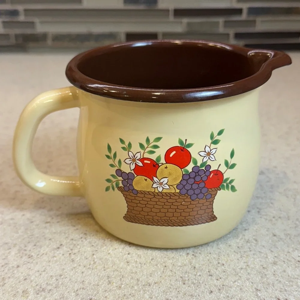 N/A vintage enamelware